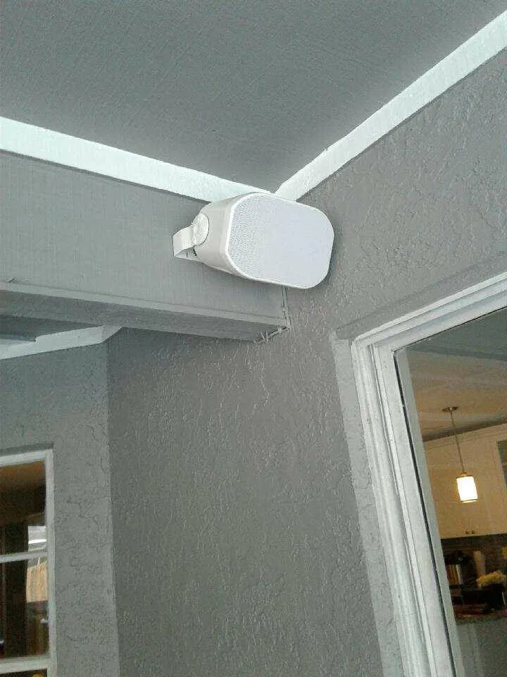 Outdoor speaker on a lanai corner