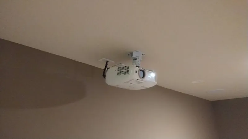 Ceiling-mounted projector